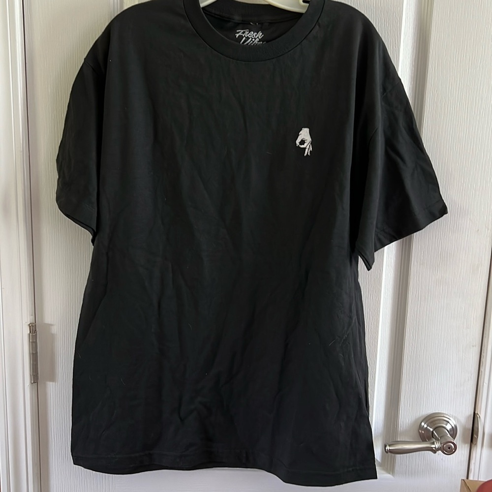 NIP/ NWOT Fresh Vibes Men's BLACK  T-Shirt SIZE: LARGE